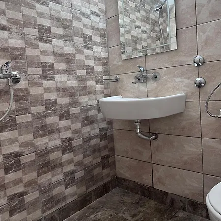 Varshava Golden Sands