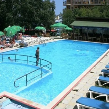 Varshava Golden Sands