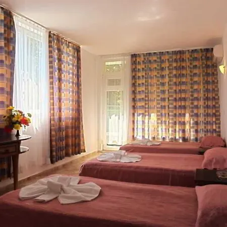 Varshava 2* Golden Sands